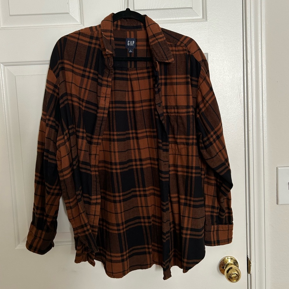 GAP brown black boyfriend flannel